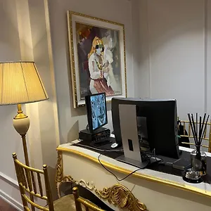 https://sol-invictus-boutique-hotel-durres-albania.albaniahotels.org